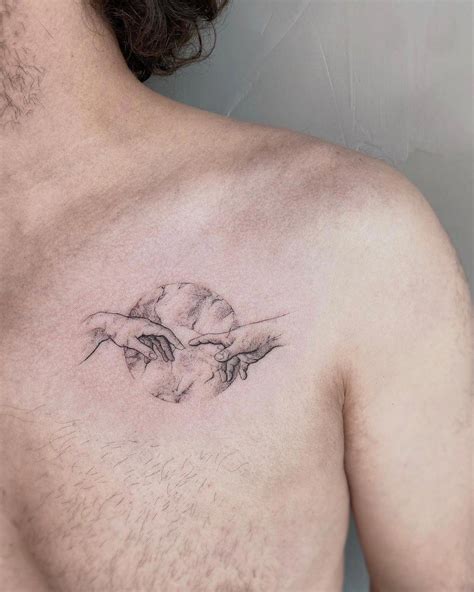 tatuajes en el pecho hombres|25 fotos con ideas de Tatuajes en el pecho para。